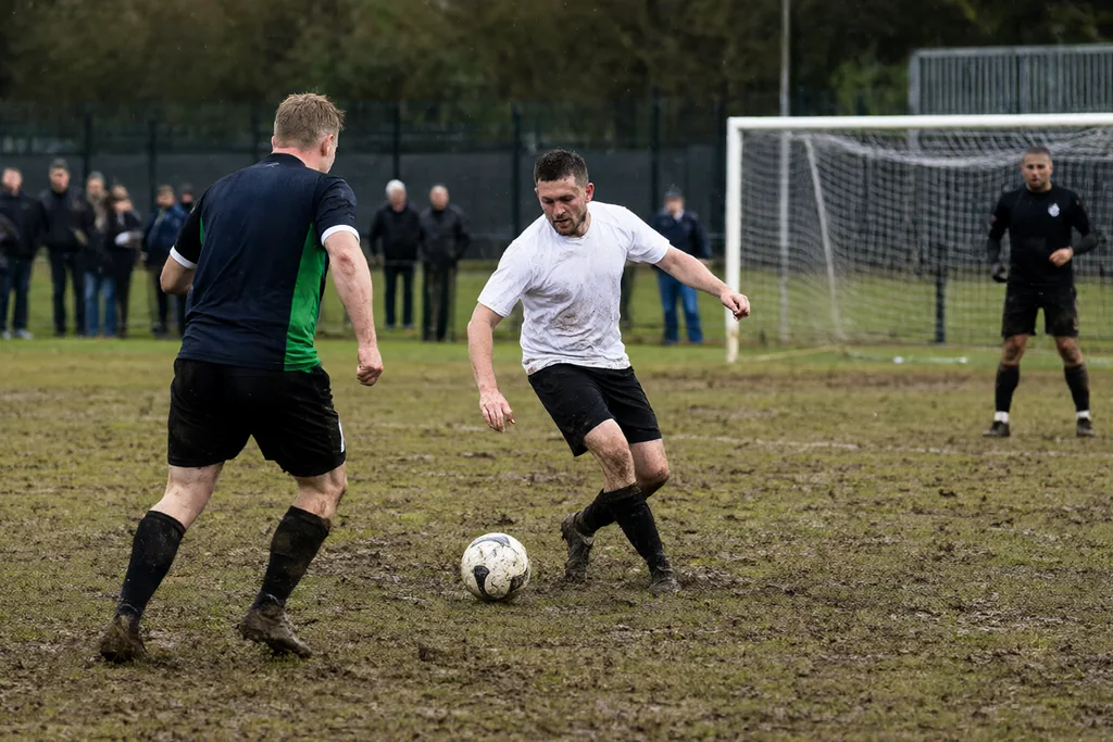 Farnham's five-goal afternoon and a Weston washout